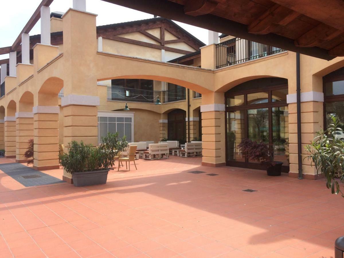 La Chicca Del Garda Apartamento Peschiera del Garda Exterior foto