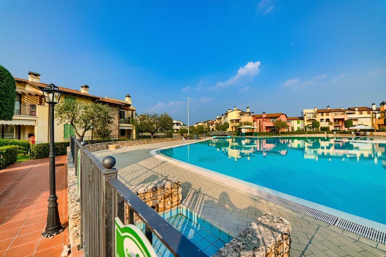 La Chicca Del Garda Apartamento Peschiera del Garda Exterior foto