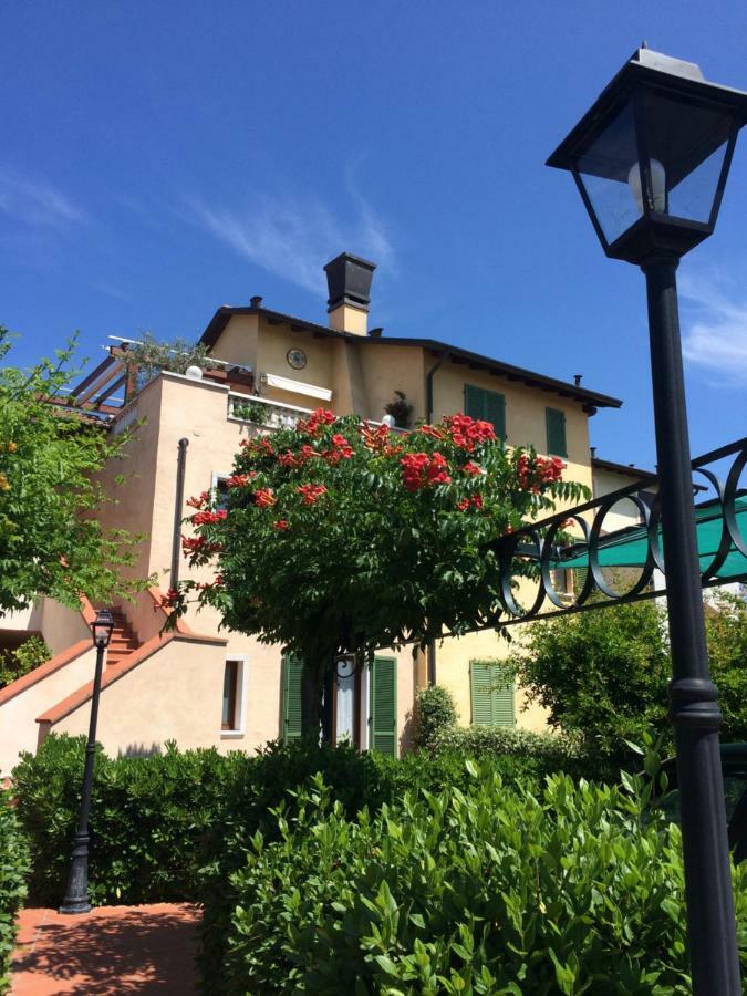 La Chicca Del Garda Apartamento Peschiera del Garda Exterior foto