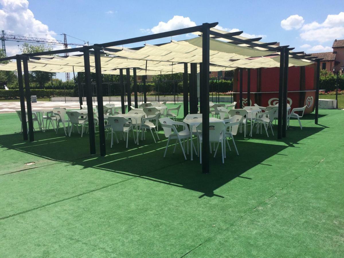 La Chicca Del Garda Apartamento Peschiera del Garda Exterior foto