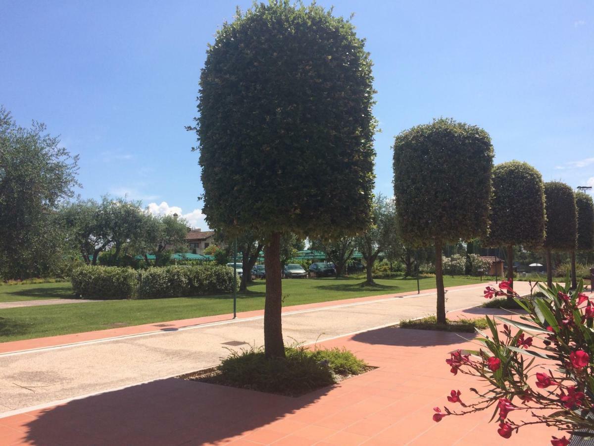 La Chicca Del Garda Apartamento Peschiera del Garda Exterior foto