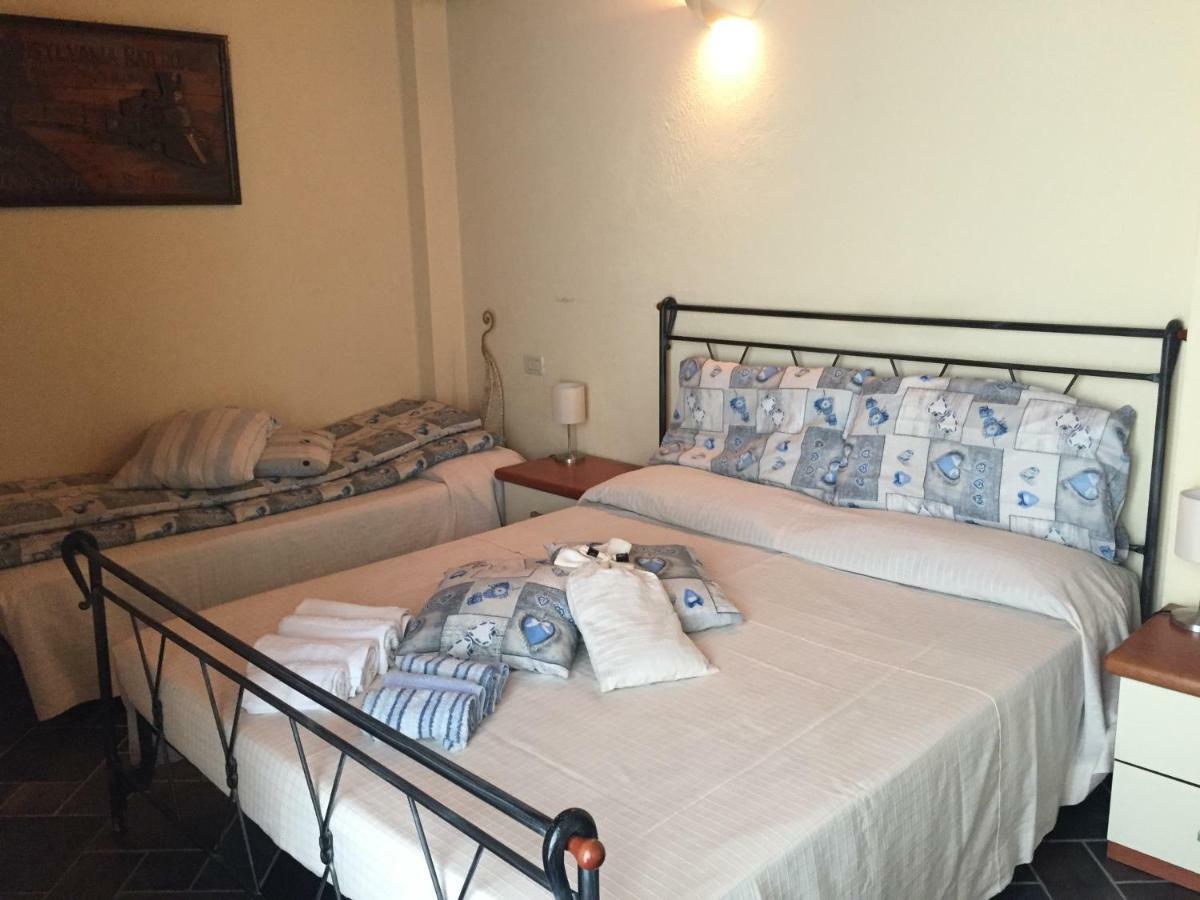 La Chicca Del Garda Apartamento Peschiera del Garda Exterior foto