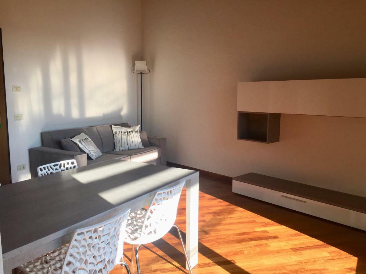 La Chicca Del Garda Apartamento Peschiera del Garda Exterior foto
